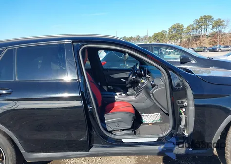 2019 Mercedes-Benz Glc 300 4Matic from USA, damaged, VIN WDC0G4KBXKV180184